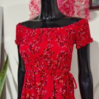 Vestido rojo floral