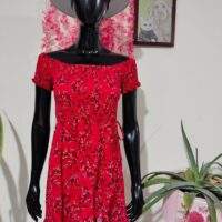 Vestido rojo floral