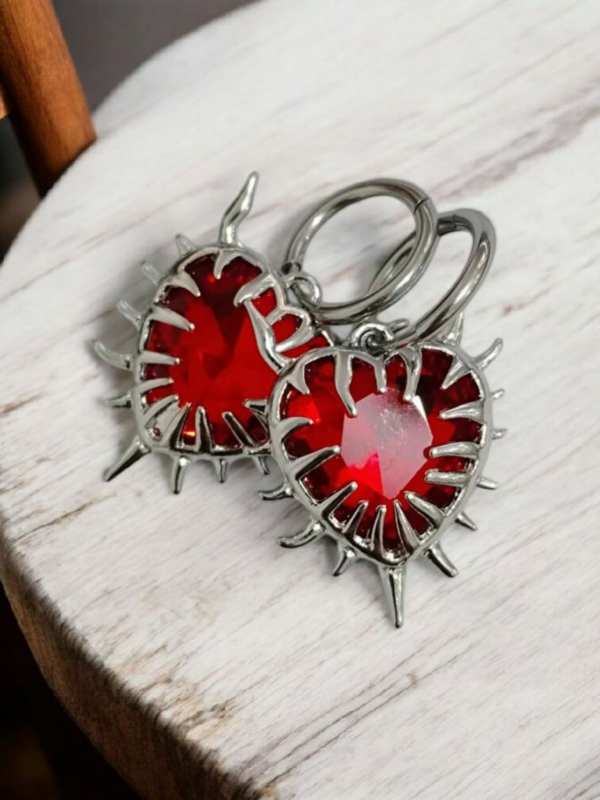 2025/03/1000330782.png Aretes corazon punk