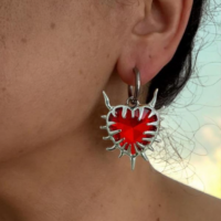 Aretes corazon punk