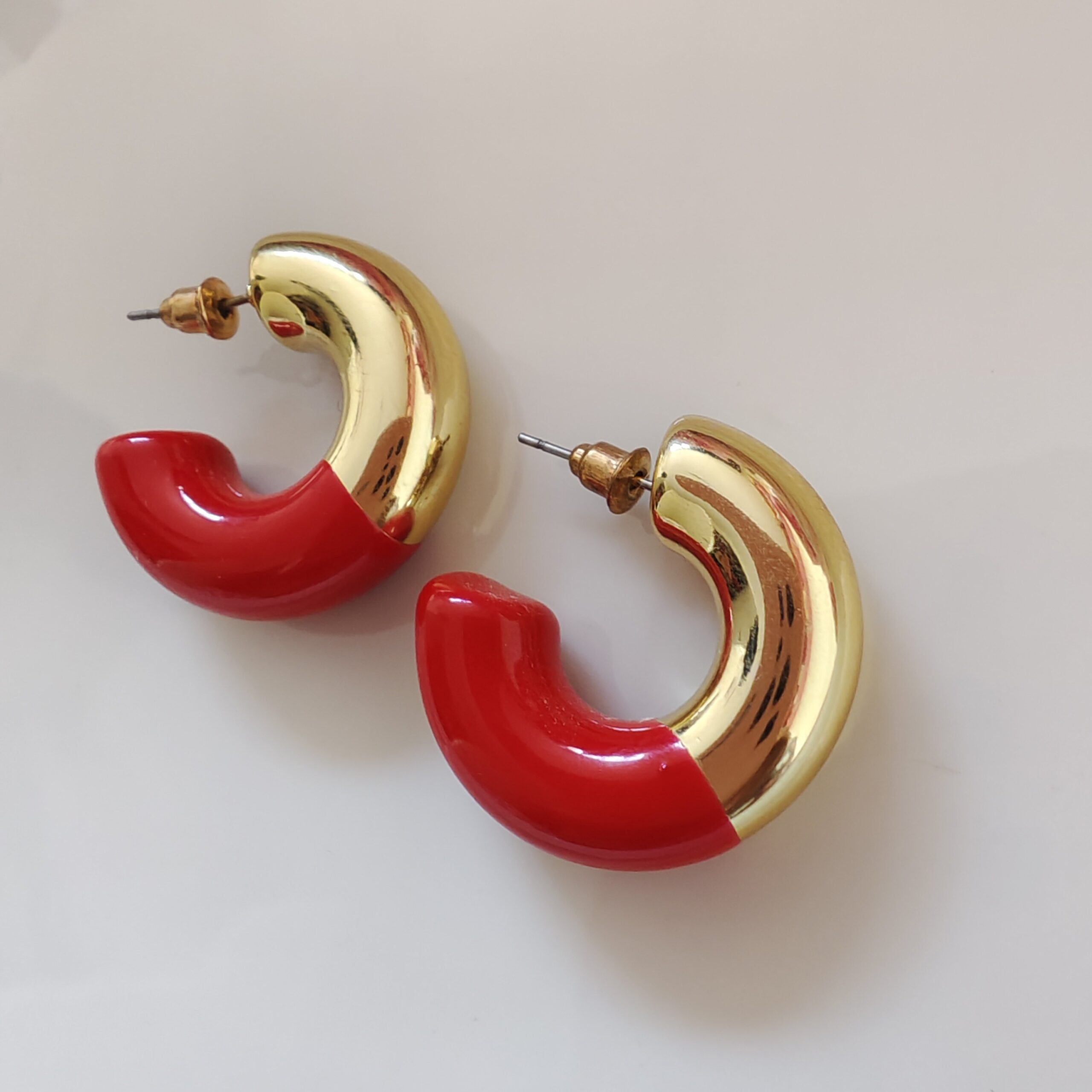 1000378132.jpg 🔥💛 Aretes "Dorado & Red Vibes"