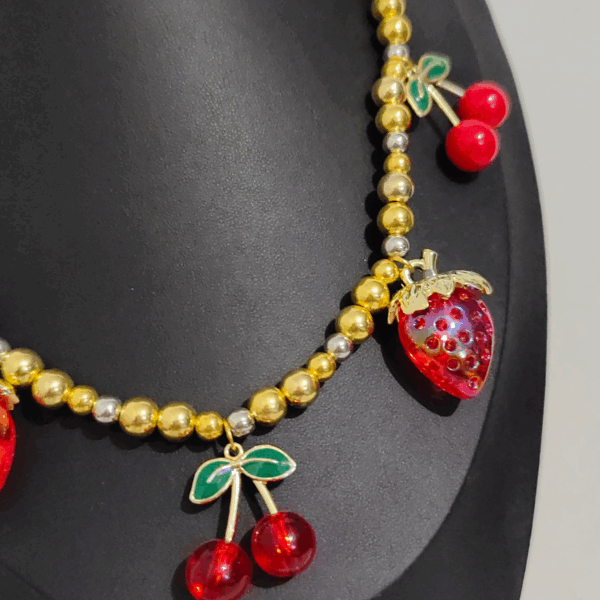 10 ๐ Collar Berry Mix
