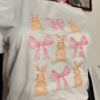 Camiseta de conejitos