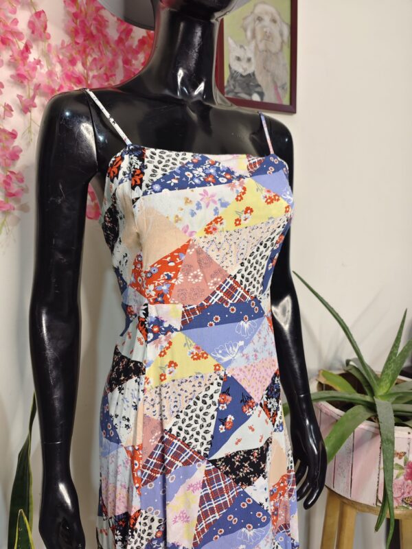 2025/04/1000336405-scaled.jpg โจ๐ ยกVestido vintage vibes! ๐โจ
