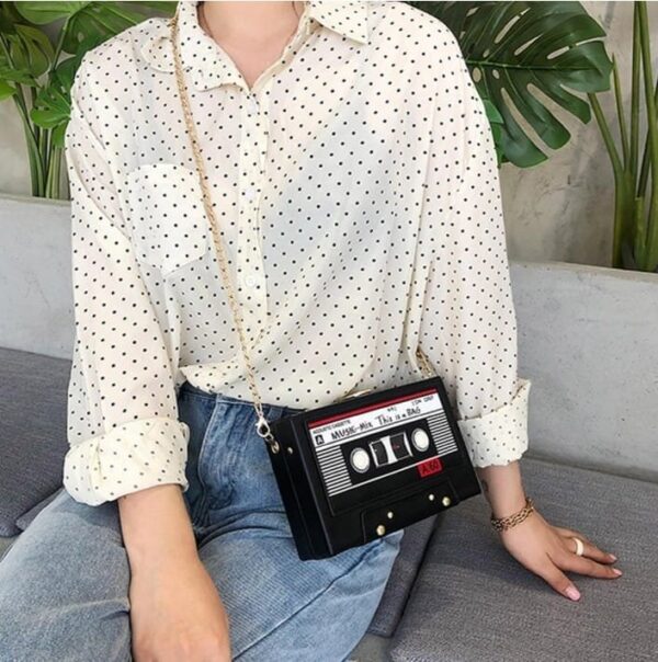 Crossbody cassette