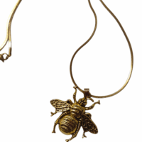 🐝 Bee Chic - Collar Dorado con Dije de Abeja ✨