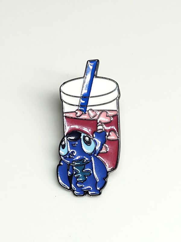 2025/04/1000362604-scaled.jpg ✨ Ohana en miniatura: Pines de Stitch 🌺
